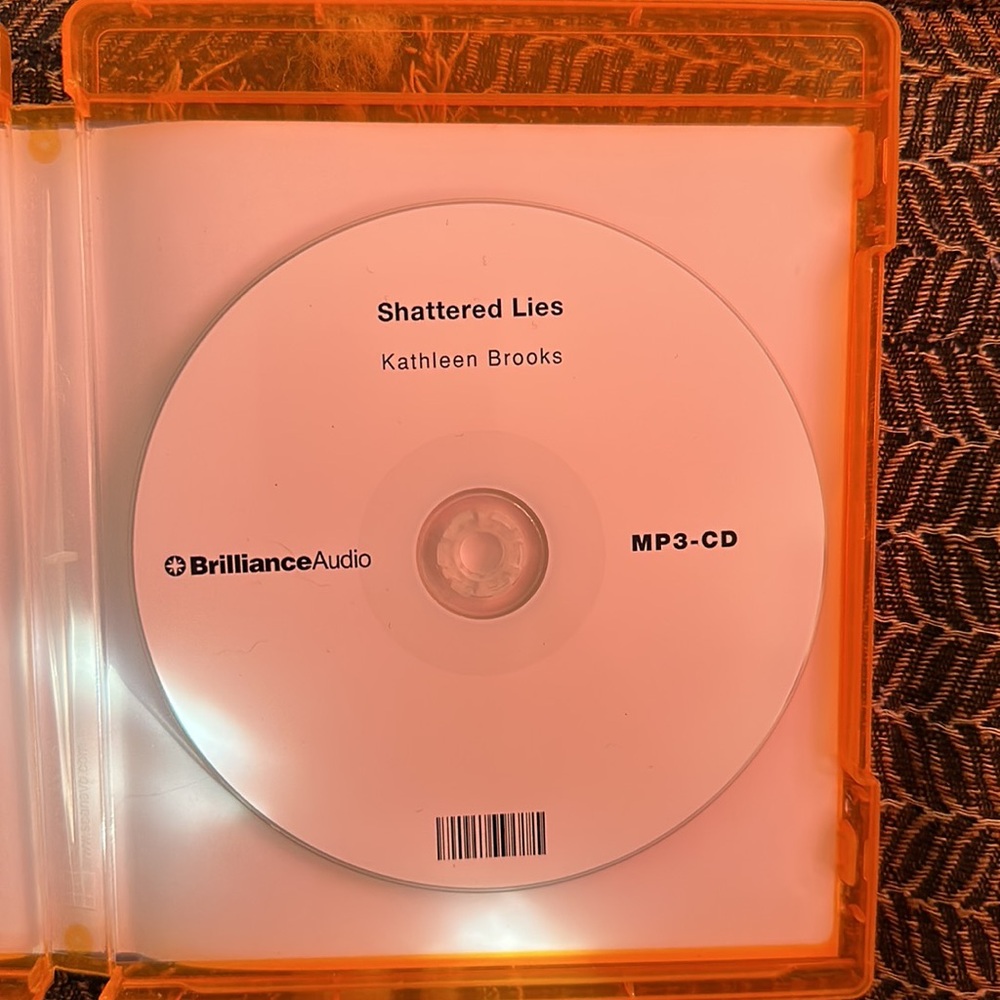 AUDIOBOOK MP3 AUDIO ON CD format SHATTERED TIES  BOOK 3  KATHLEEN BROOKS - Picture 9 of 10
